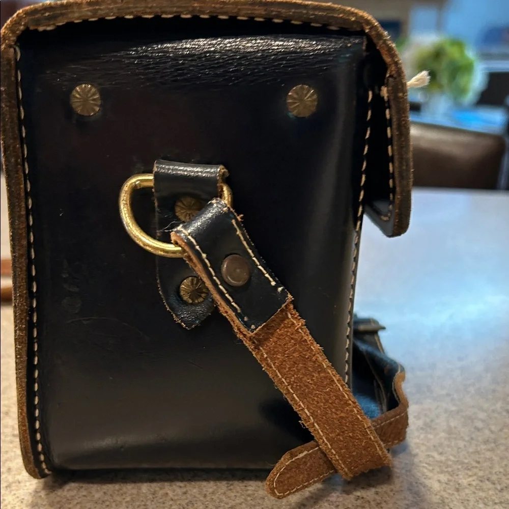 N/A stylish black